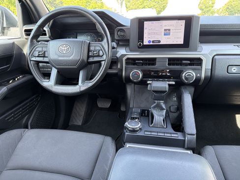 Certified 2024 Toyota Tacoma SR5 AWD/4WD image 3