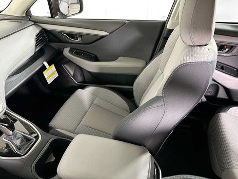 Certified 2025 Subaru Outback Premium w/ Popular Package #1A AWD/4WD image 20