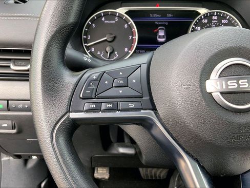 Used 2024 Nissan Sentra SV FWD image 18