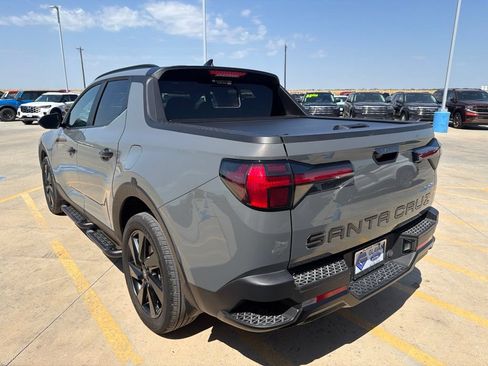 Used 2023 Hyundai Santa Cruz Night w/ Winter Package AWD/4WD image 5