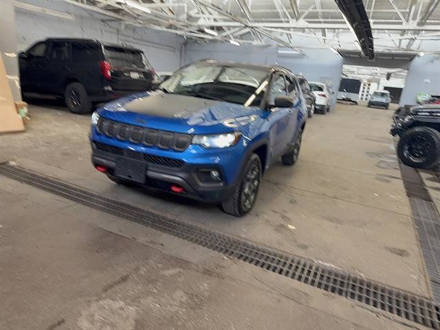Used 2022 Jeep Compass Trailhawk AWD/4WD image 1