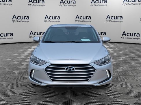 Used 2018 Hyundai Elantra Value Edition FWD image 3