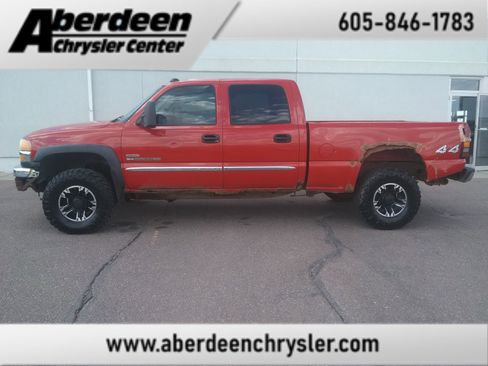 Used 2005 GMC Sierra 2500 SLE w/ Heavy-Duty Power Package image 1