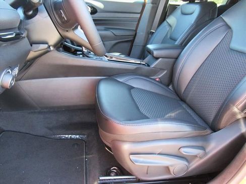 New 2026 Jeep Compass Latitude AWD/4WD image 15