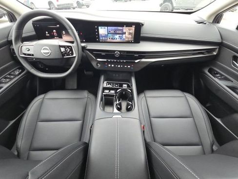 Used 2025 Nissan Murano SV image 25