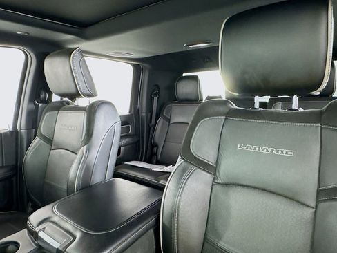 Used 2022 RAM 3500 Laramie w/ Night Edition image 21