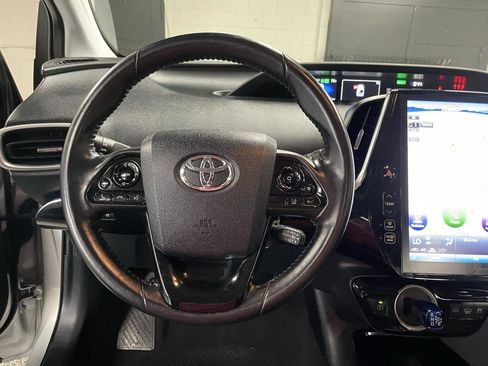 Used 2022 Toyota Prius Prime XLE FWD image 16