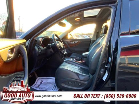 Used 2011 INFINITI FX35 AWD w/ Premium Pkg image 8