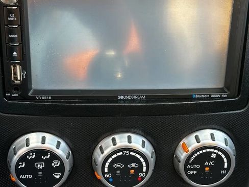 Used 2006 Nissan 350Z Touring w/ (N93) Cargo Convenience Pkg image 17