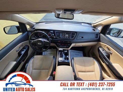 Used 2017 Kia Sedona EX FWD image 15