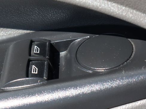 Used 2020 Ford Transit Connect XL FWD image 20