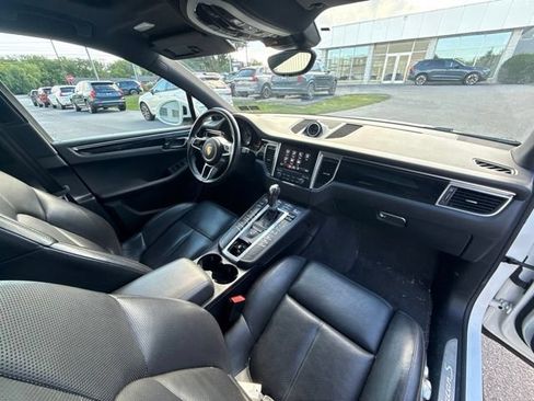Used 2018 Porsche Macan S AWD/4WD image 6