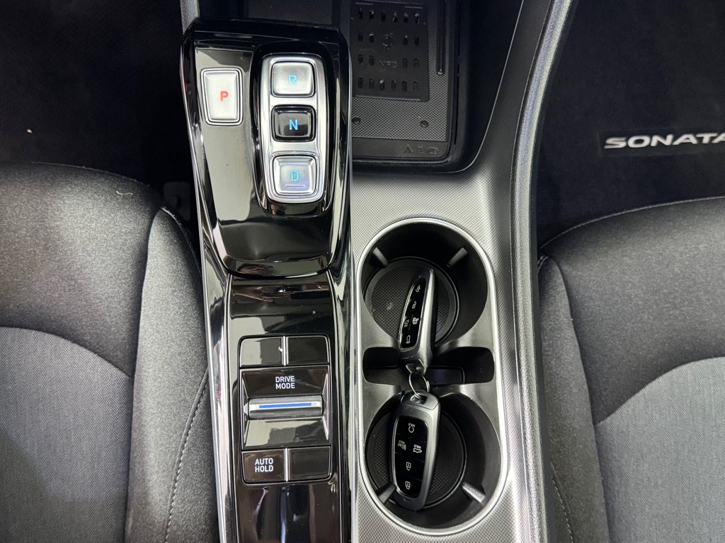 Used 2021 Hyundai Sonata SEL w/ Convenience Package FWD image 18