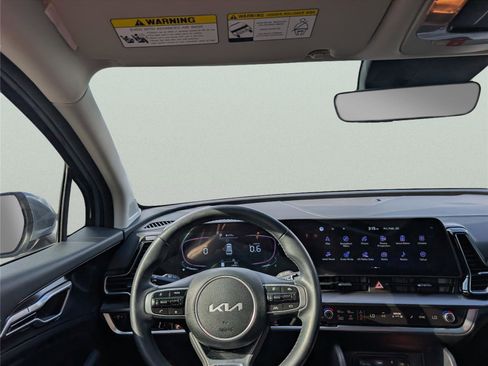 Used 2024 Kia Sportage EX image 14