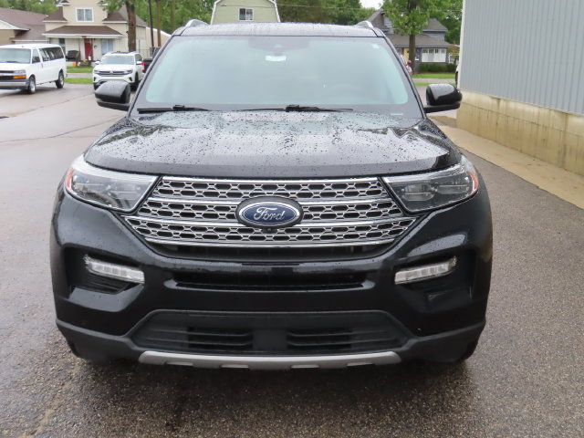 Used 2020 Ford Explorer Limited w/ Class III Trailer Tow Package AWD/4WD image 12