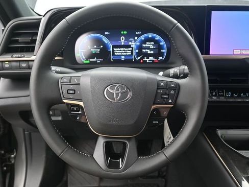 New 2026 Toyota Crown XLE image 4