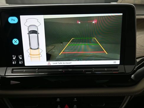 New 2026 Volkswagen Atlas SE FWD image 12