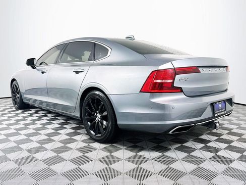 Used 2018 Volvo S90 T6 Momentum w/ Convenience Package image 21