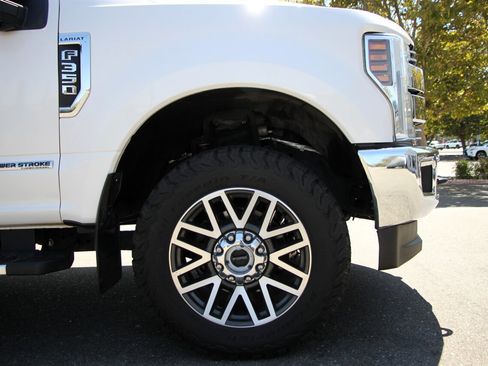 Used 2019 Ford F350 Lariat w/ Lariat Ultimate Package image 10