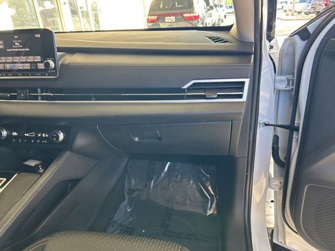 Used 2022 Mitsubishi Outlander ES image 20