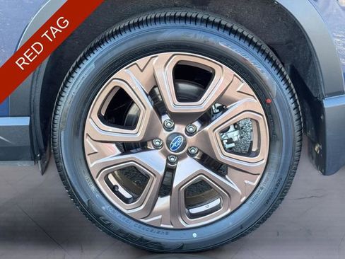 Used 2025 Subaru Ascent Bronze Edition image 8