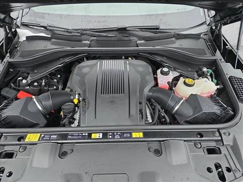 New 2026 Land Rover Range Rover SE image 29