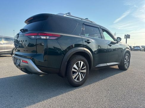 Used 2023 Nissan Pathfinder SL w/ Lighting Package (N92) AWD/4WD image 8