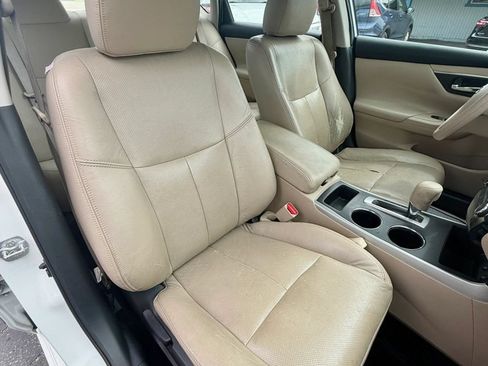 Used 2015 Nissan Altima 2.5 S w/ Sport Value Package FWD image 14