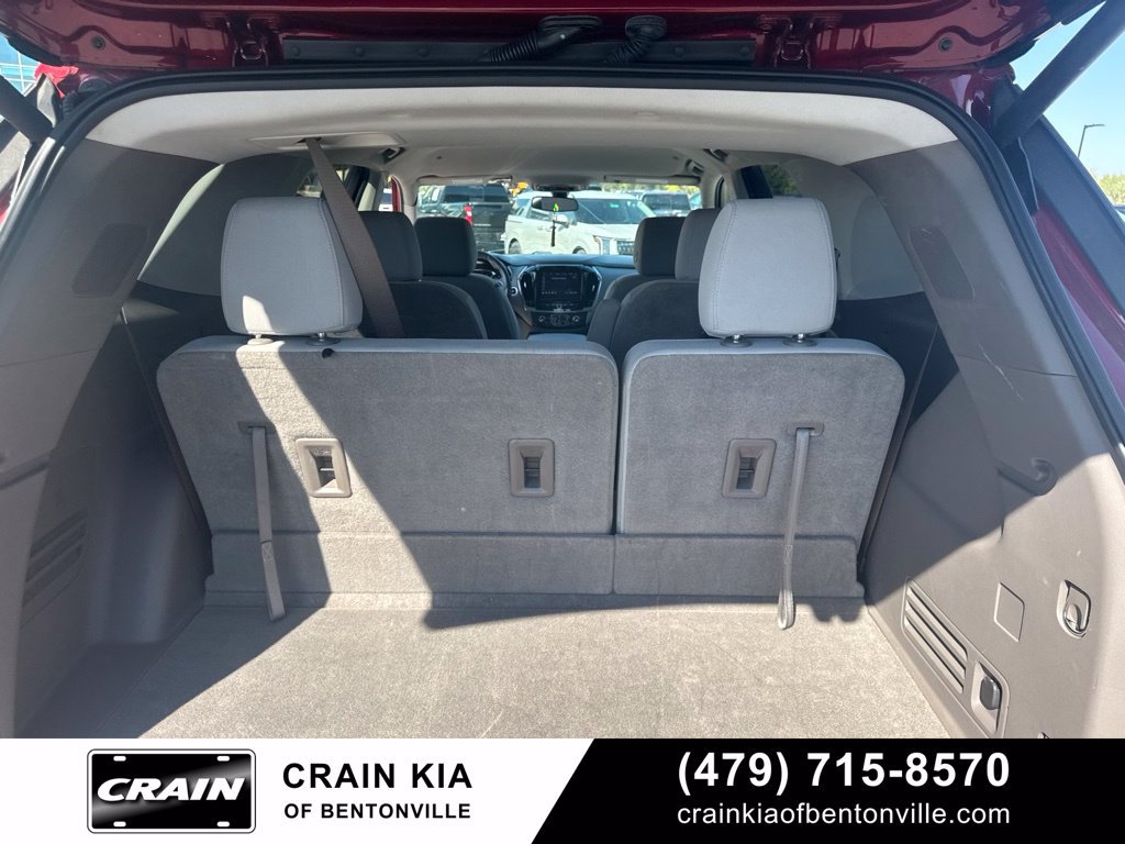 Used 2020 Chevrolet Traverse LT FWD image 20