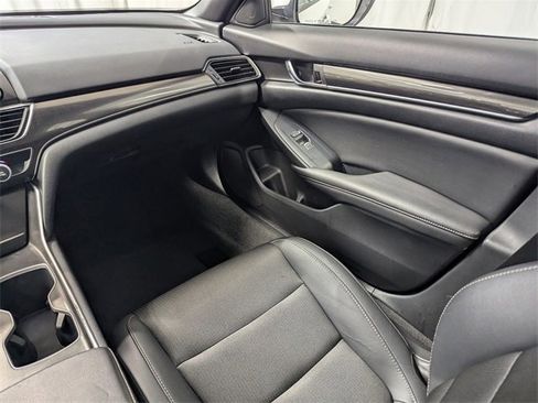 Used 2020 Honda Accord Sport image 8