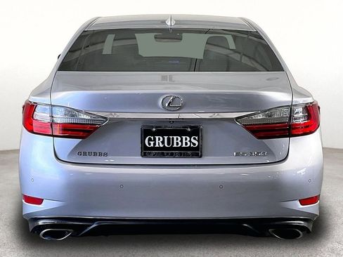 Used 2017 Lexus ES 350 w/ Luxury Package FWD image 6