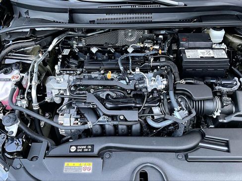 Certified 2025 Toyota Corolla SE FWD image 32
