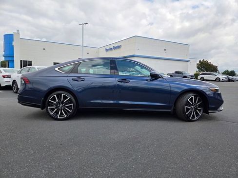 New 2026 Honda Accord Touring image 3