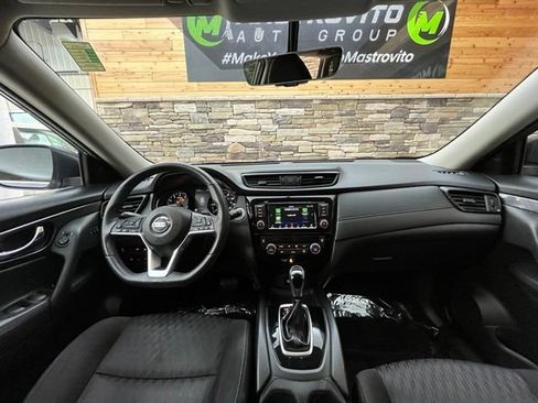 Used 2018 Nissan Rogue SV w/ Premium Package AWD/4WD image 18