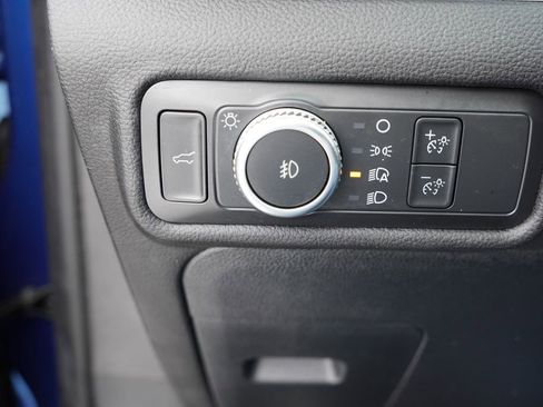 Certified 2022 Ford Explorer XLT w/ Equipment Group 202A image 26