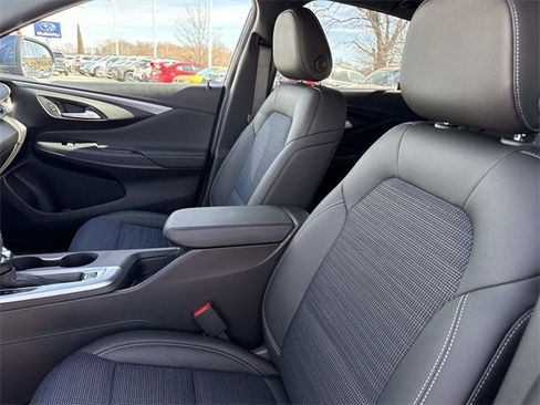 New 2026 Buick Envista Preferred image 13