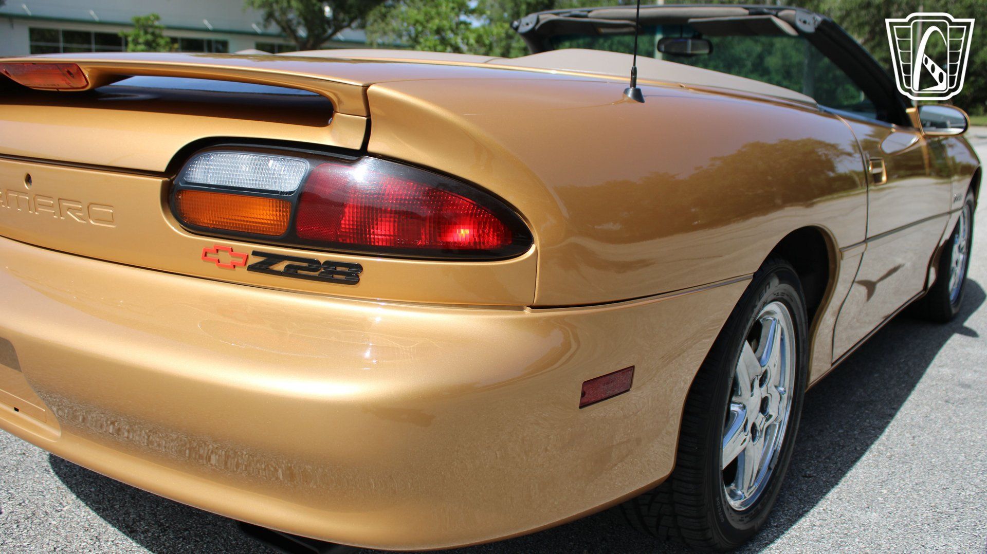 Used 1998 Chevrolet Camaro Z28 RWD image 29