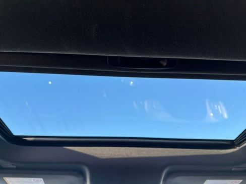 Used 2023 Chevrolet Silverado 2500 High Country w/ Safety Package II image 13