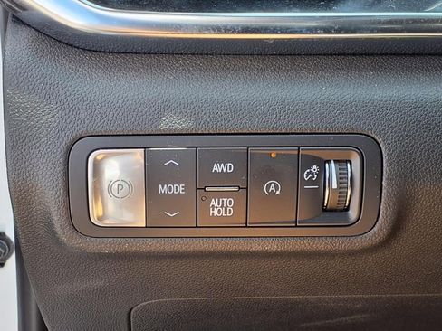 Used 2025 GMC Terrain Elevation image 19