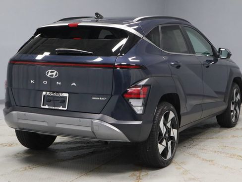 Used 2024 Hyundai Kona Limited AWD/4WD image 13