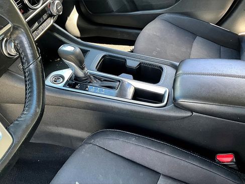 Used 2021 Nissan Sentra SV image 14