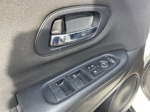 Certified 2022 Honda HR-V Sport image 19