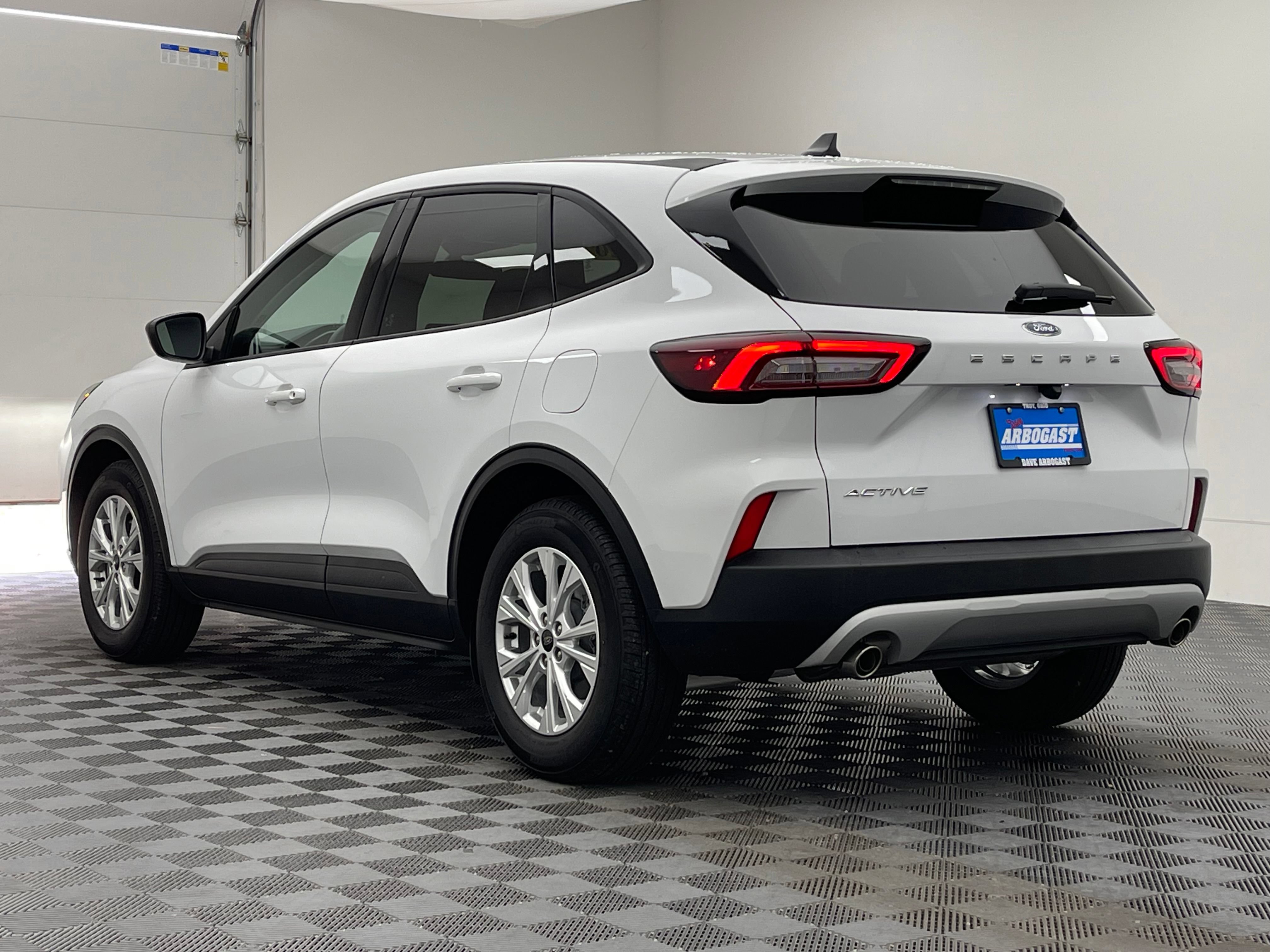 Used 2026 Ford Escape Active FWD image 9