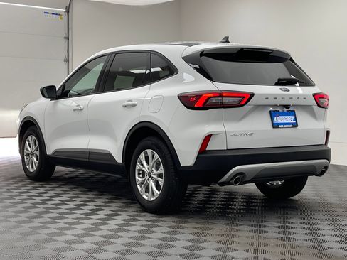 Used 2026 Ford Escape Active FWD image 9