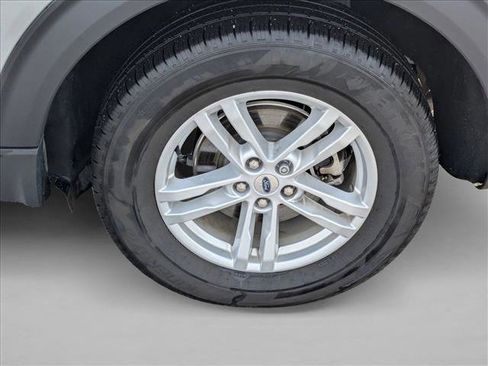 Certified 2023 Ford Explorer XLT w/ Equipment Group 202A image 25