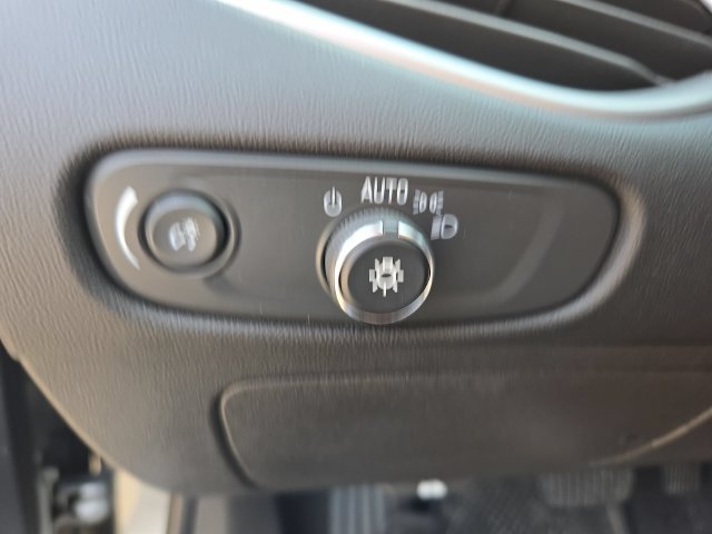 Used 2025 Chevrolet Malibu LT FWD image 17