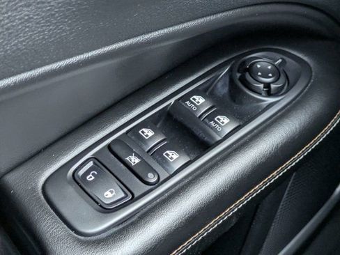 Used 2021 Jeep Compass Latitude FWD image 23