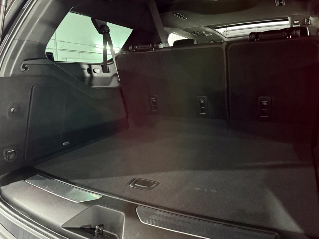 Used 2023 Cadillac Escalade ESV Sport Platinum w/ Heavy-Duty Trailer Package AWD/4WD image 56