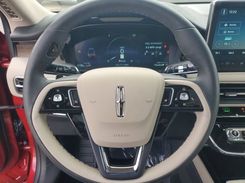 New 2026 Lincoln Corsair Reserve image 16