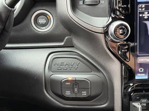 New 2026 RAM 2500 Tradesman AWD/4WD image 22